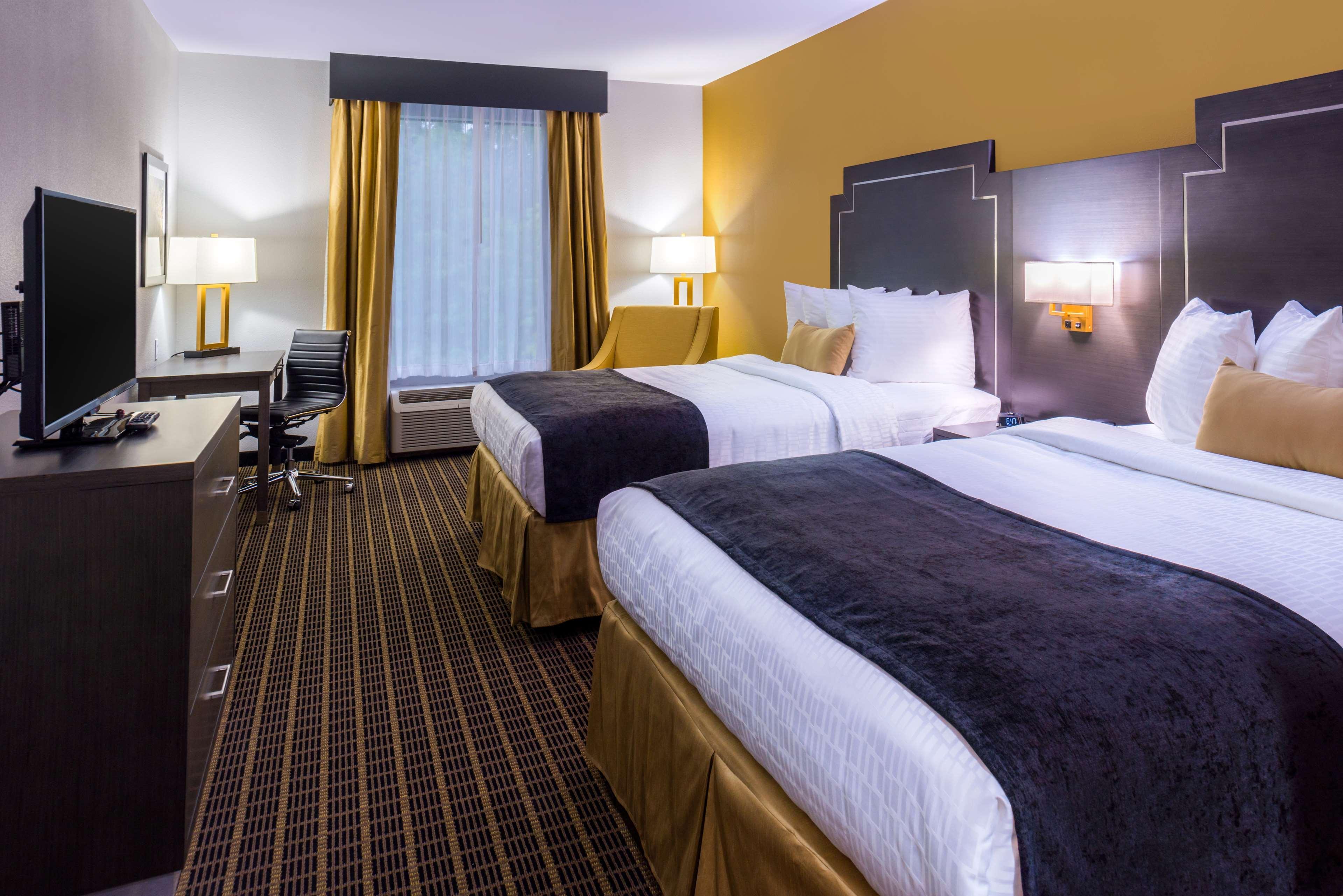 Best Western Plus Regency Park Walker Buitenkant foto