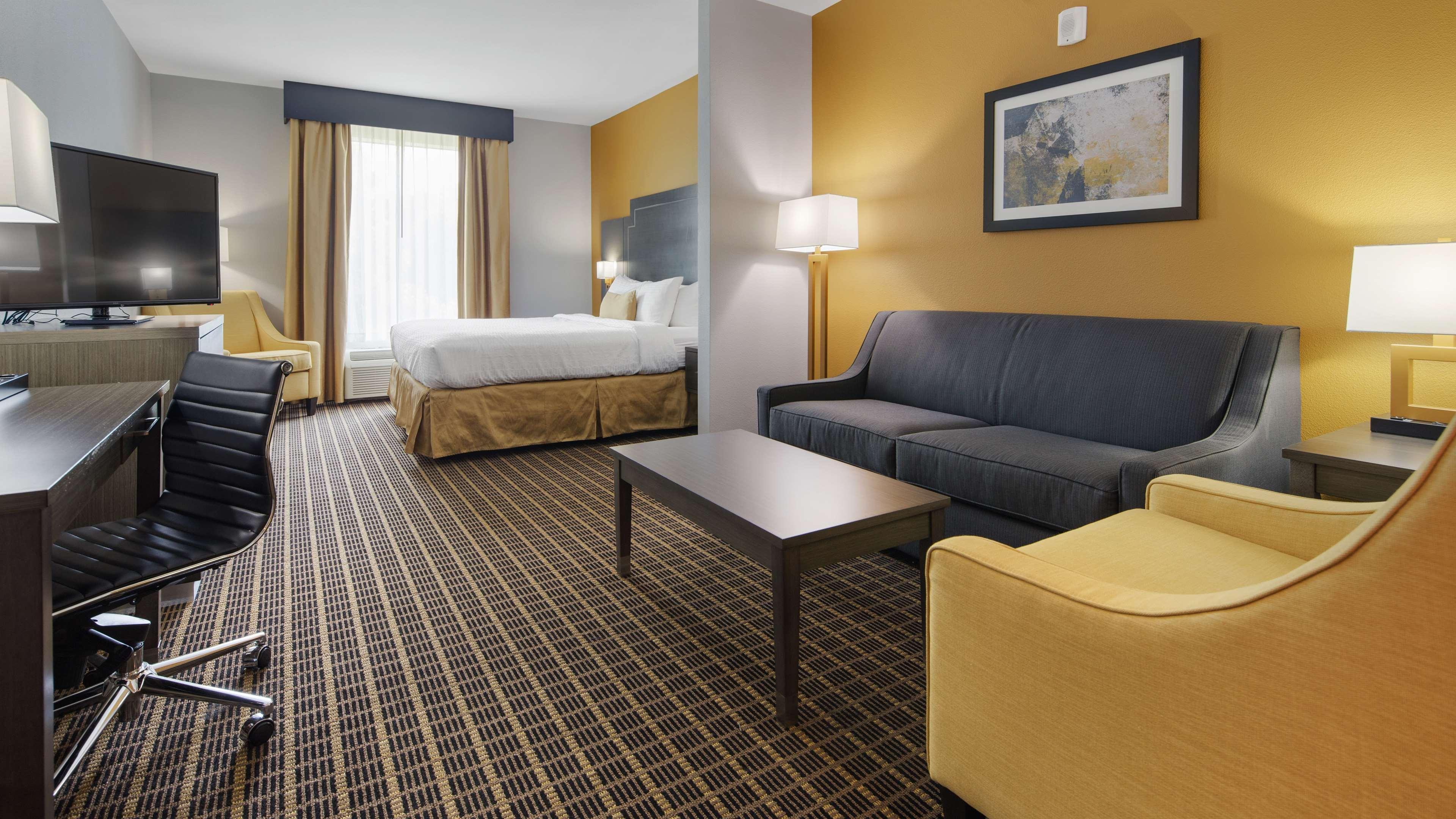 Best Western Plus Regency Park Walker Buitenkant foto