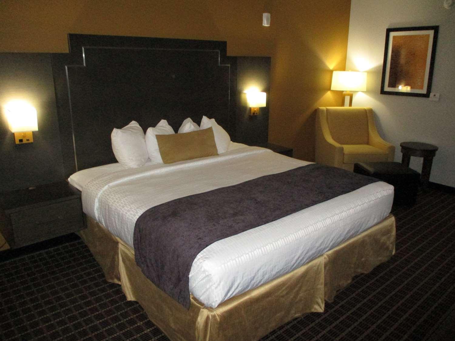 Best Western Plus Regency Park Walker Buitenkant foto