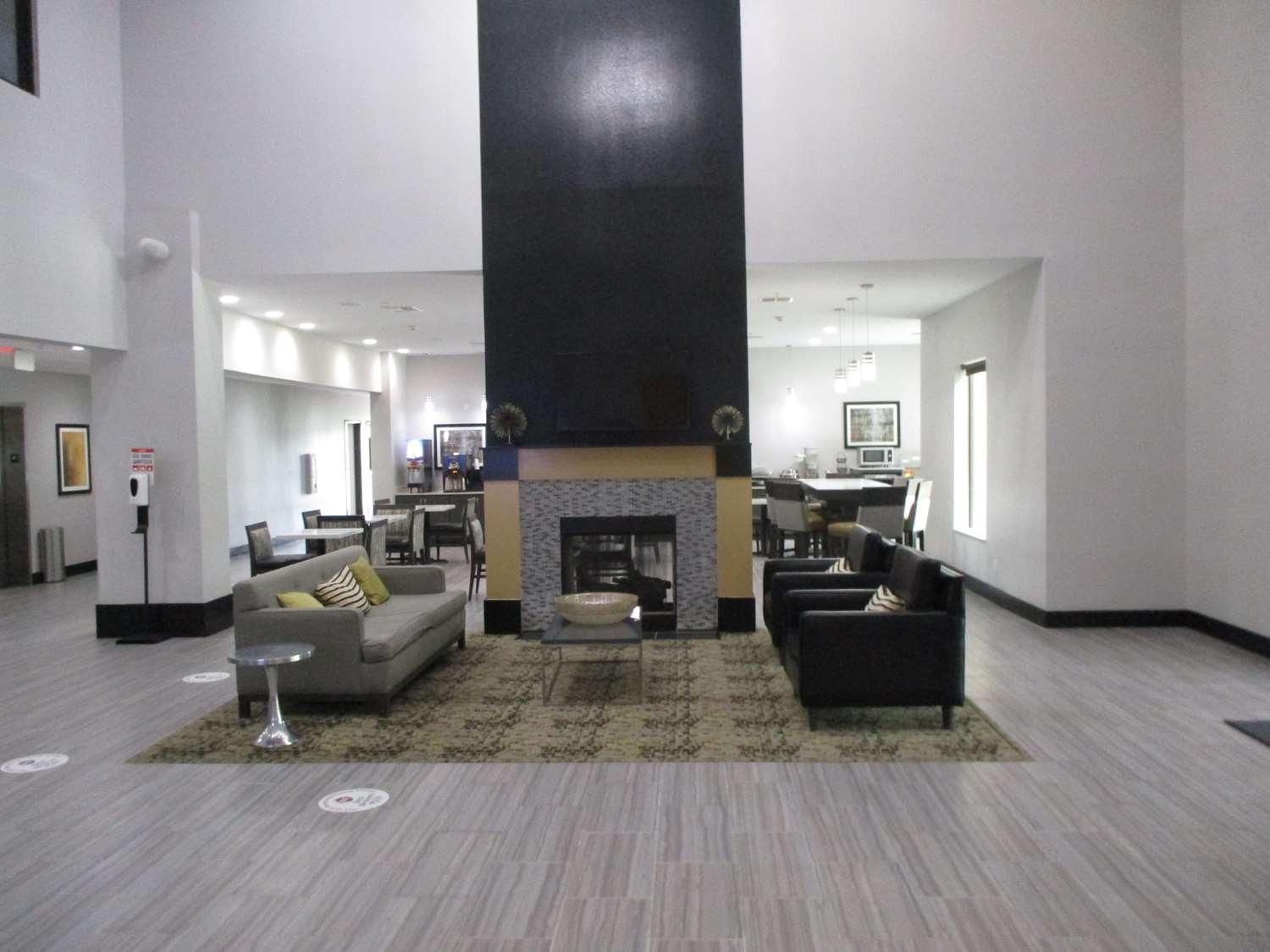 Best Western Plus Regency Park Walker Buitenkant foto
